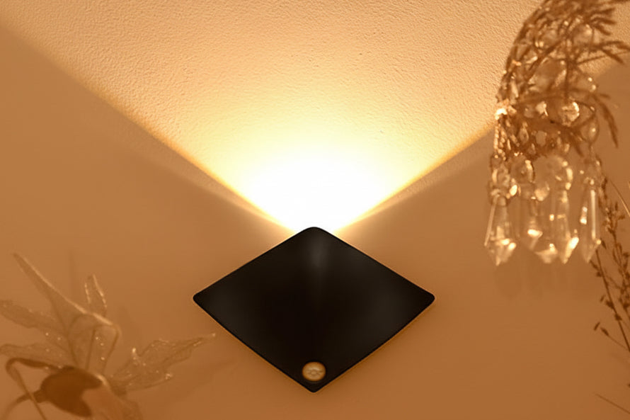 Trooper™ GlowSense Motion Lamp