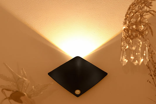 Trooper™ GlowSense Motion Lamp